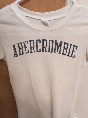 Abercrombie & Fitch Off-White Logo Tag Tee Y2K